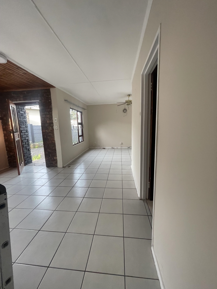 3 Bedroom Property for Sale in Braelyn Eastern Cape